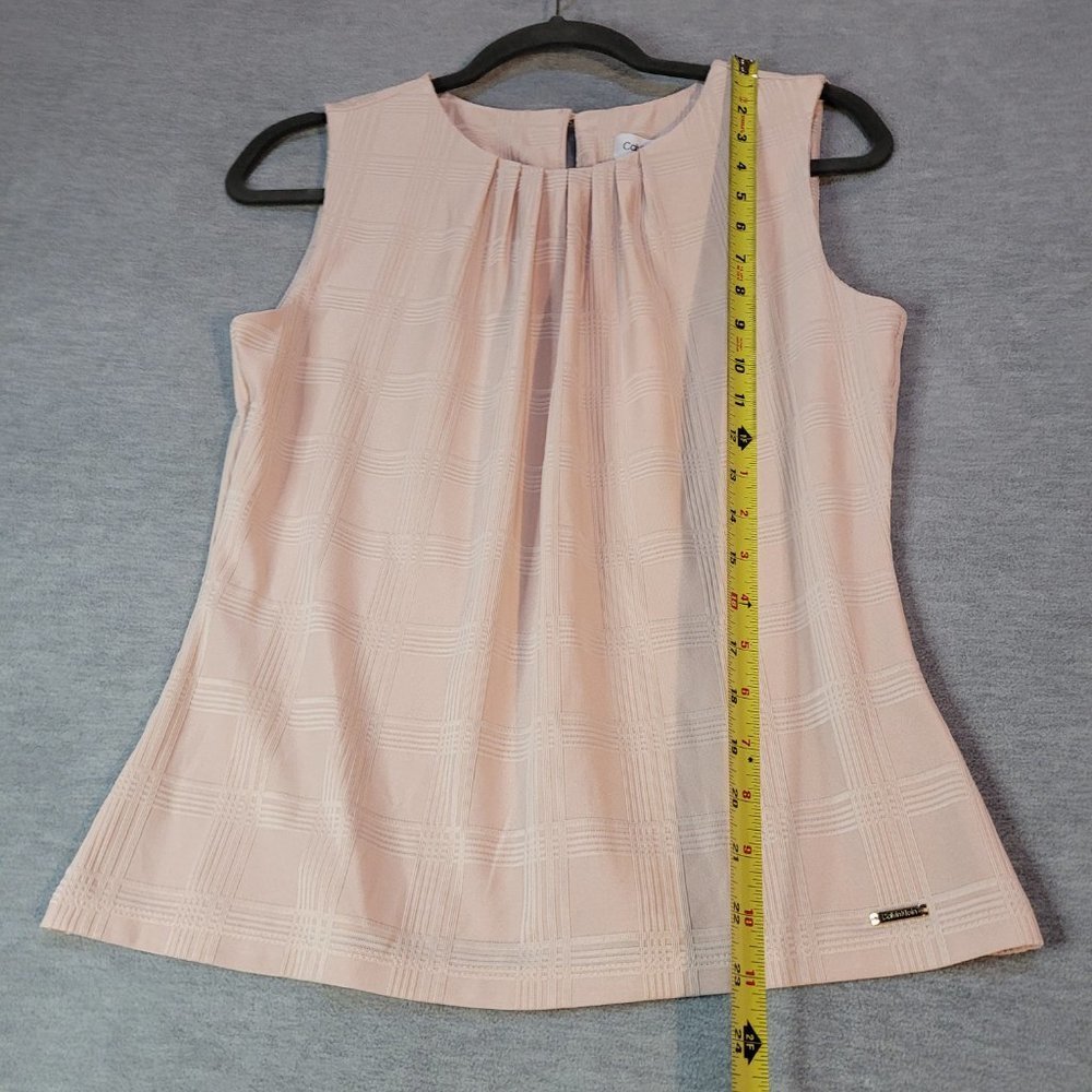 Calvin‎ Klein Womens Top SZ Small Blouse Sleeveless Pleated Neutral Blush - Picture 7 of 13